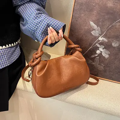 Women's Retro Pleated Shoulder Bag Brown 2024