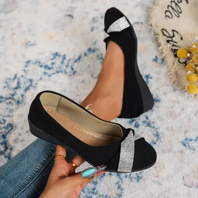 Round Head Flat 2025 New Arrival plus size Fashion Single Shoes Women's Rhinestone Shallow Mouth Slip-on Mom Shoes Casual Shoes
