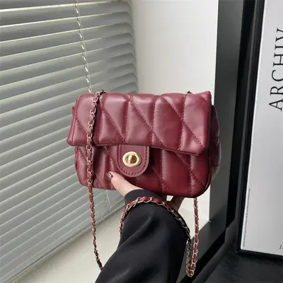 Retro Rhombic Chain Shoulder Bag Maroon 2024