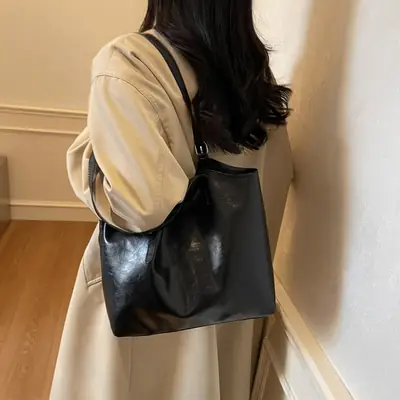 Women Retro Brown Leather Shoulder Bag 2024