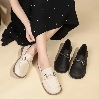 Women's Black Leather Mary Jane Slippers Small