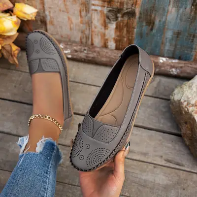 Plus-Size Popular Foreign Trade Stitched Laser-Cut Women's Flat Loafers, Retro Stitched Design, Available for Foreign Trade and Cross-Border E-Commerce Supply
