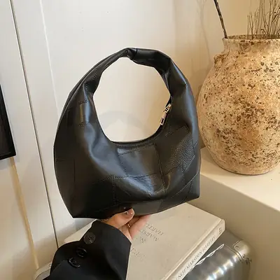 Black One-Shoulder Women's Leather Commuter Bag