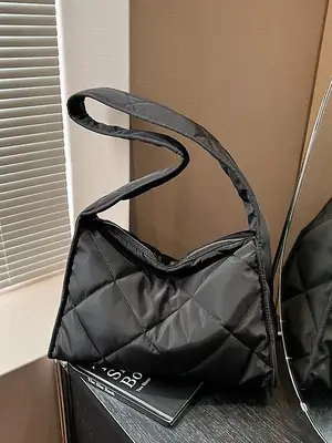Black Quilted Shoulder Bag for Women 2024 Winter