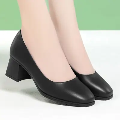 Women's Black Heeled Shoes with Thick Heel