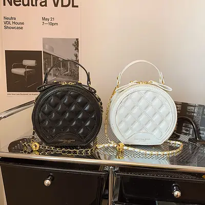 2026 Spring Crossbody Bag Black White Textured Round Handheld