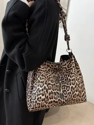 Leopard Print Women's Large Tote Bag 2025
