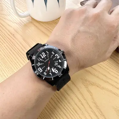 Men's Green Canvas Quartz Watch with 300m Water Resistant Strap