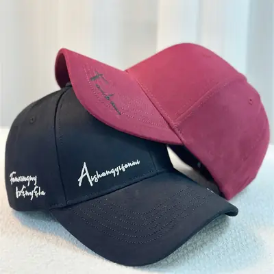 New Arrival Black Baseball Cap with Letter Embroidery