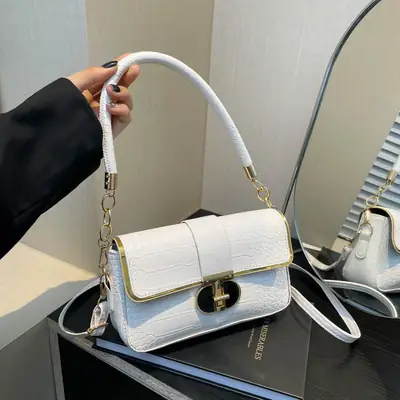 White Korean Style Women's Shoulder Bag with Gold Chain