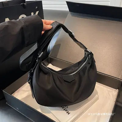 Black Korean Style Shoulder Bag 2025 New Arrival
