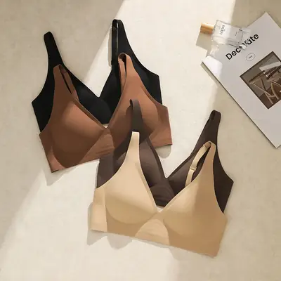 Semi-fixed cup jelly strip soft support no steel ring bra small chest gathered seamless underwear women's Wireless bra