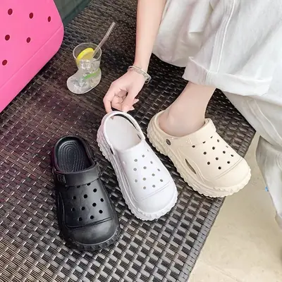 Women's Black Croc Sandals for Summer Beach Wear