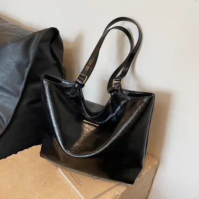 Black Leather Shoulder Bag for Women 2025