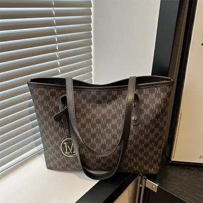 Women's Large Capacity Underarm Bag with Leather Strap