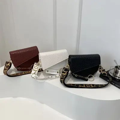 New Color Wide Shoulder Strap Saddle Bag 2025