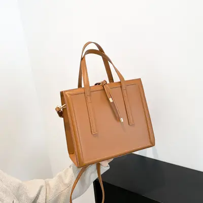 Women's Pink Square Shoulder Bag 2025 New Style