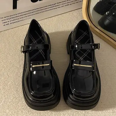 Black Patent Leather Mary Jane Shoes for Women