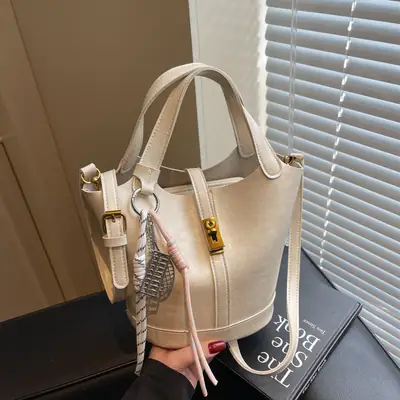 Women's 2025 Retro Bucket Bag Beige Leather