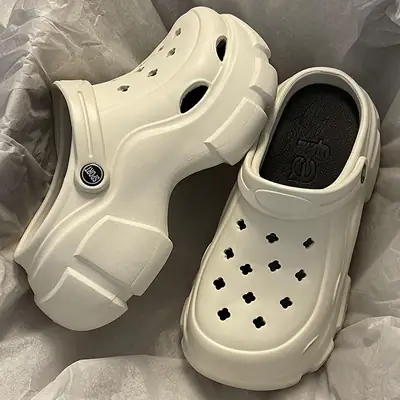 Warm Edge Thick Sole Cave Shoes Women's Summer Beach Shoes High Outdoor Breathable Shoe Feeling Two-Wear Thick Sole Sandals