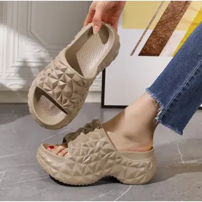 2025 Height Increased Thick Bottom Women's Summer Outdoor Wear New Non-slip Slippers Platform Bottom Lazy Outdoor One-word Sandals for Women