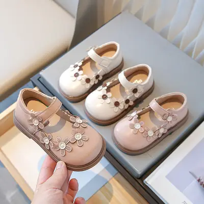 Women's Baby Shoes Spring and Autumn 2024 New Children's Princess Shoes Soft-soled Single-layer Shoes Baby Toddler Shoes Girls' Leather Shoes