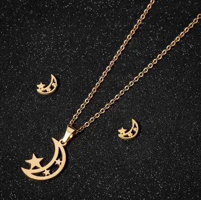 Five-Pointed Star Earrings Necklace Gold Titanium
