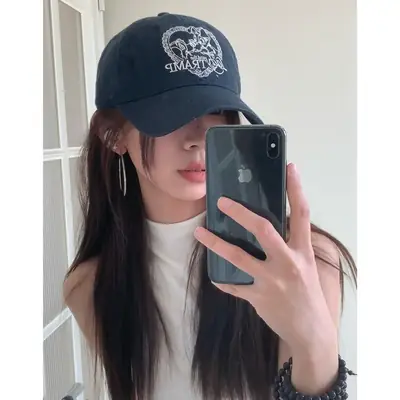 Embroidered Korean Style Baseball Cap with Puppy Design