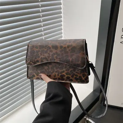 Leopard Print Shoulder Bag for Women Spring 2025