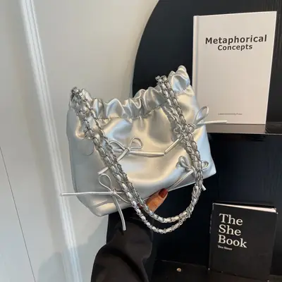 Silver Metaphorical Chain Bow Shoulder Bag for Women