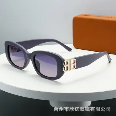 Women Square Frame Polarized Sunglasses Black