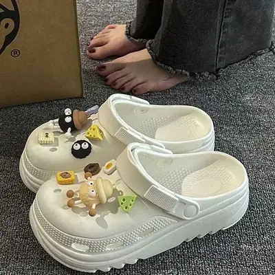 Black Cartoon Hole Shoes for Women Summer Casual Non-Slip