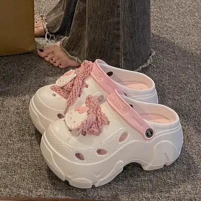 Women's Pink Heart Cave Shoes Summer Sandals