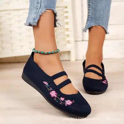 Maroon Mesh Slip-On Women's Round Toe Flat Shoes