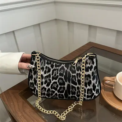 Western Leopard Print Commuter Bag Women's 2025 New Fashion European and American Women's Bag Niche Design Simple Shoulder Underarm Bag luggage and leather goods