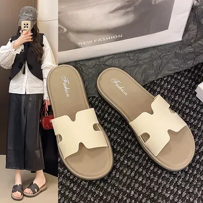 Women Beige Flat Slippers Summer Sandals