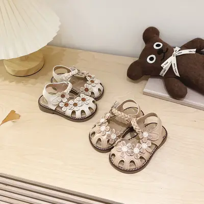 Baby Girl Shoes 2025 Summer New Sandals Baby Shoes Soft Sole Children's Princess Shoes Girls' Leather Shoes