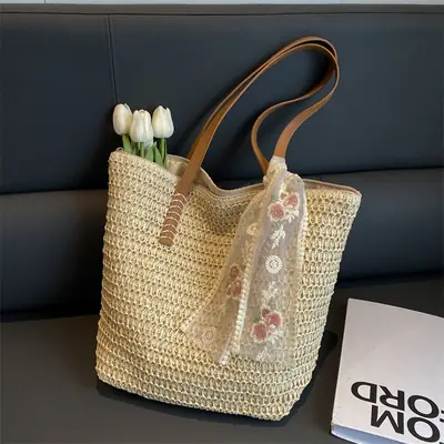 Women Straw Bag with Embroidered Handle 2025