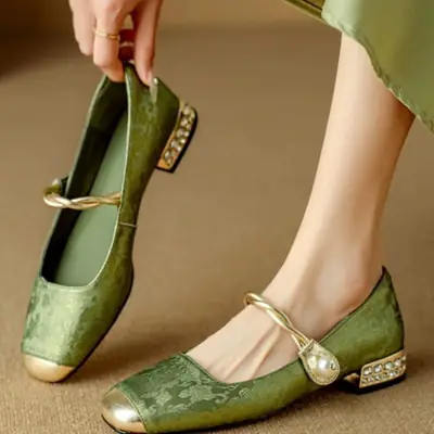 Guofeng New Chinese-style Mary Jane Shoes 2025 Spring and Summer New Retro All-match French Shallow Mouth Shoes Lightweight Dopamine