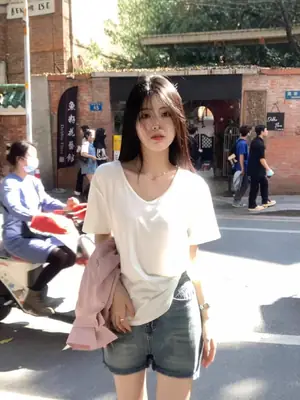[Factory Outlet] Solid Color Large Neckline Short Sleeve T-Shirt Women's Loose Casual Slimming V-neck Base Shirt Fashion Brand
