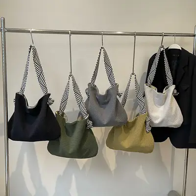 Japanese All-match Niche Tote Bag for Students 2024 Autumn Single Shoulder Nylon Women's Bag Harajuku Large Capacity School Bag luggage and leather goods