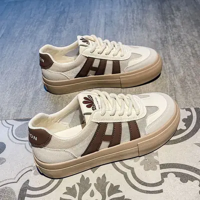 Women Thick Soled White Casual Sneakers 2025