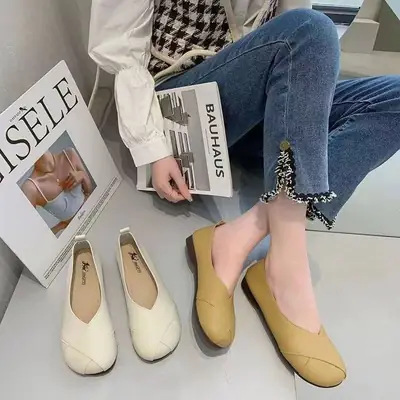 Women's French Retro Flat Shoes White Beige Skirt Bean