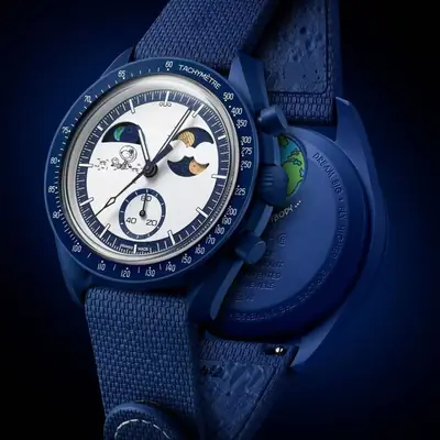 European Quartz Watch with Red Dial and Green Strap