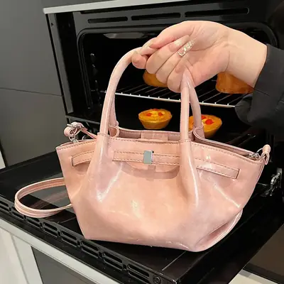 Pink Velvet Shoulder Bag for Women 2025 New Commuter