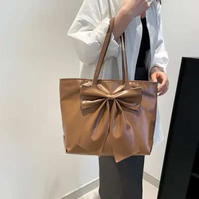 Bow Large Capacity Women's Tan Shoulder Bag