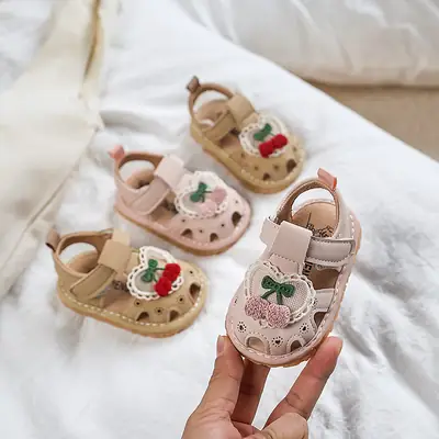Summer New One Year Old Girl Baby Shoes Called Sandals Little Girl Princess Baby Toddler Shoes with Soft Sole