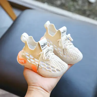 Baby Shoes Spring and Autumn Breathable Children's Coconut Shoes Boys and Girls Mesh Breathable Shoes Baby Shoes Soft Sole Toddler Shoes