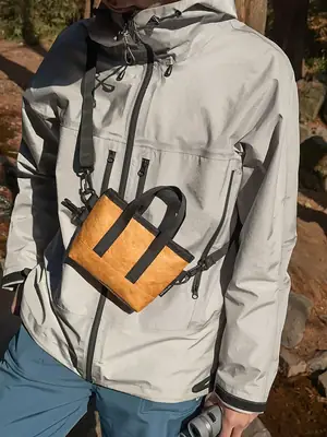 Men's Lightweight Hooded Key Bag with Wooden Detail