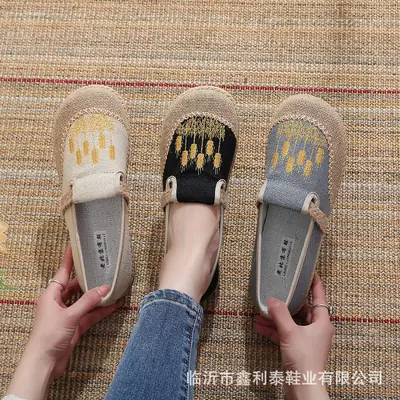 New Spring and Autumn Old Beijing Cloth Shoes Embroidered Linen Lazy Ethnic Style